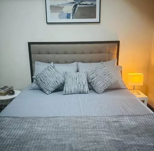 10f Luxury 1br At Park Mckinley West Near Venice Mall * Manila